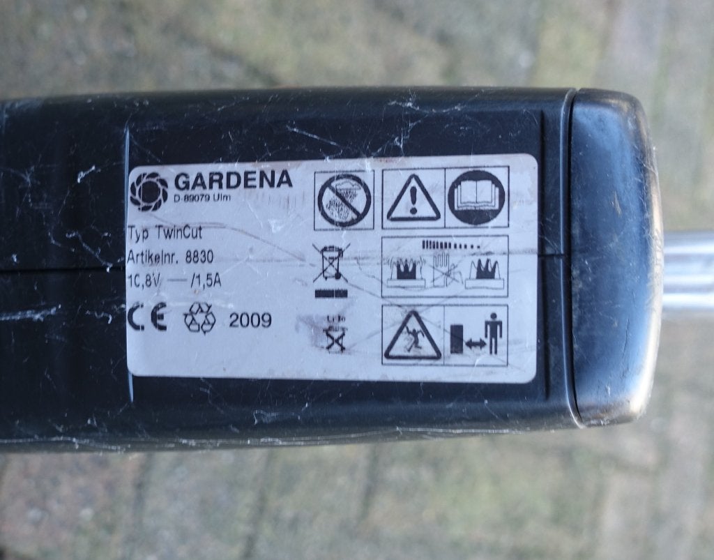 Gardena oplaadbare graskant trimmer incl. 2 opladers, Ophalen, Gebruikt, Elektrisch, Gardena