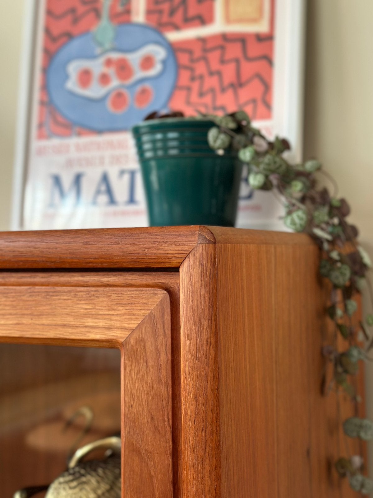 Vintage vitrinekast Deens teak hout jaren 50/60/70, Ophalen, 100 tot 150 cm, 50 tot 100 cm, Teakhout