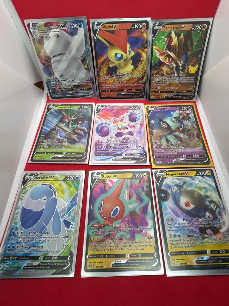 Pokémon V(max)Card Lot Zamazenta Victini  9x Bundle, Ophalen of Verzenden, Zo goed als nieuw, Meerdere kaarten