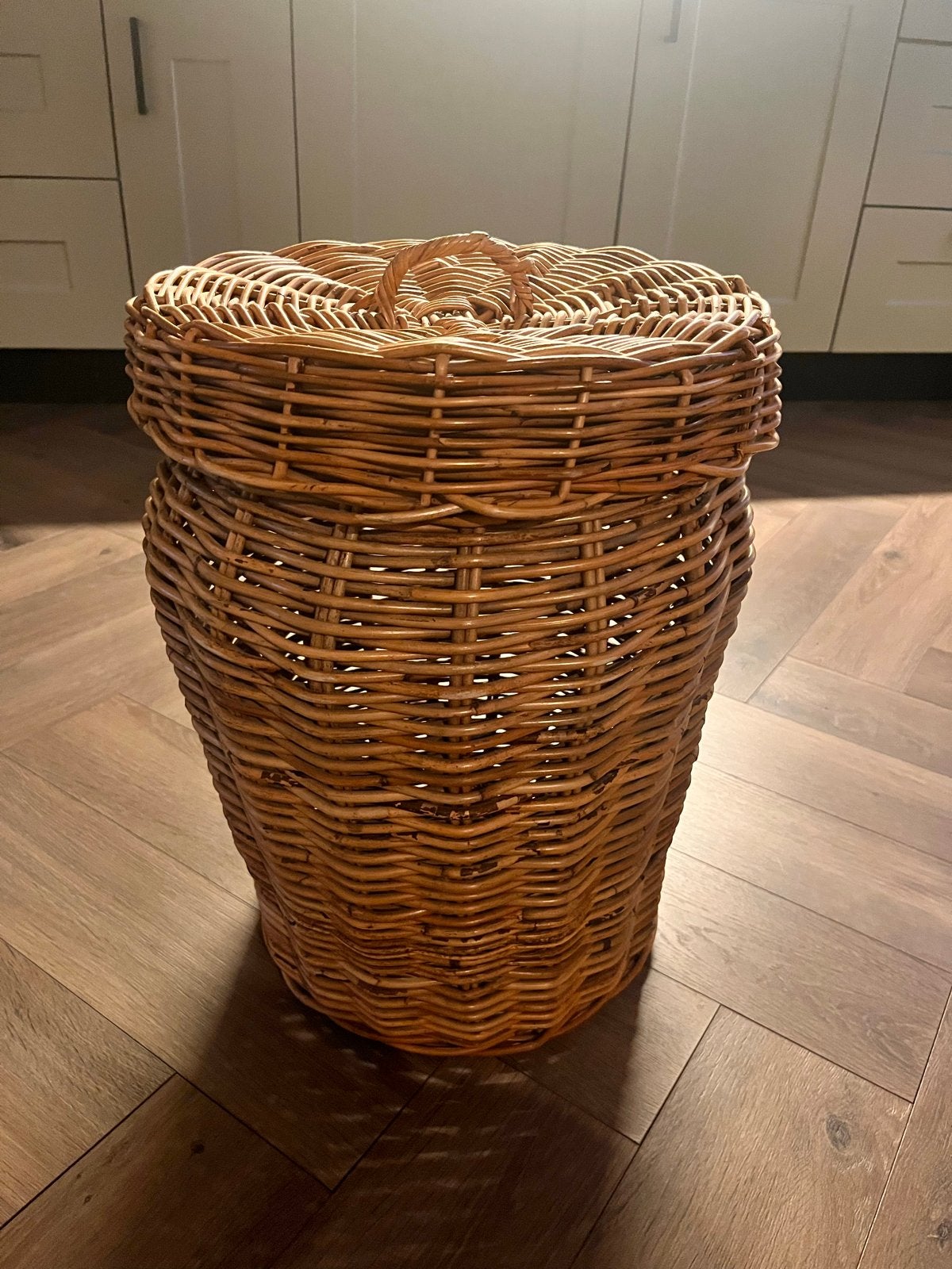 Rotan wasmand met deksel - Vintage, Huis en Inrichting, Ophalen, Gebruikt, Gevlochten, Mand