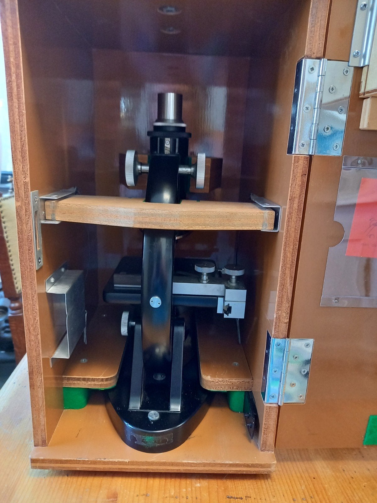 Microscoop Olypus Tokio, Ophalen