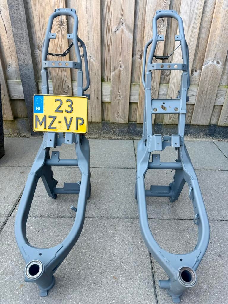 2x Suzuki Streetmagic MOTOR frame !!MOTORPLAAT A1!!, Ophalen, Zo goed als nieuw, Benzine