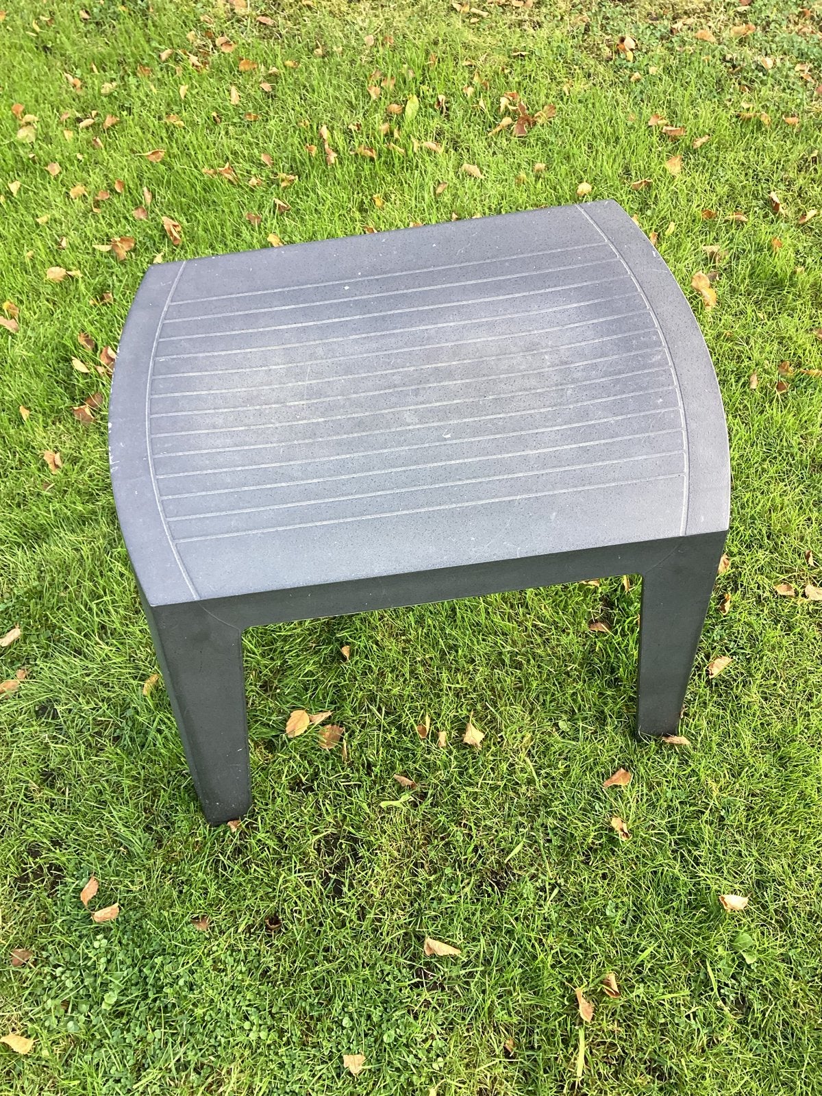 3 Bijzettafeltjes/krukjes, Tuin en Terras, Ophalen, Gebruikt, Kunststof
