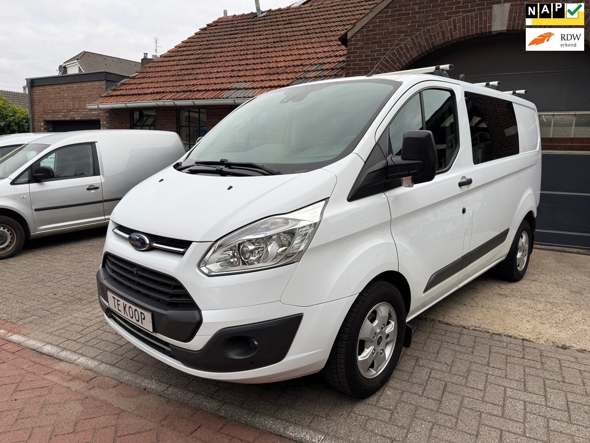 Ford Transit Custom 270 2.0 TDCI L1H1 Trend DC I AIRCO I CRU, Voorwielaandrijving, Dealer onderhouden, Stof, Euro 6