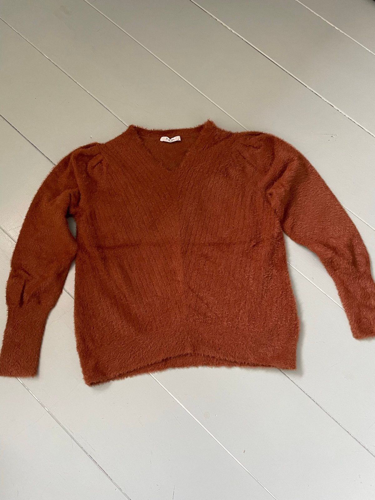 Fluffy trui in cognac kleur, maat M, Ophalen of Verzenden, Zo goed als nieuw, Maat 38/40 (M), Bruin