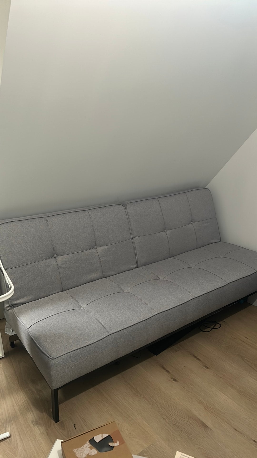 Grijze slaapbank, Ophalen, Zo goed als nieuw, Tweepersoons, 140 cm