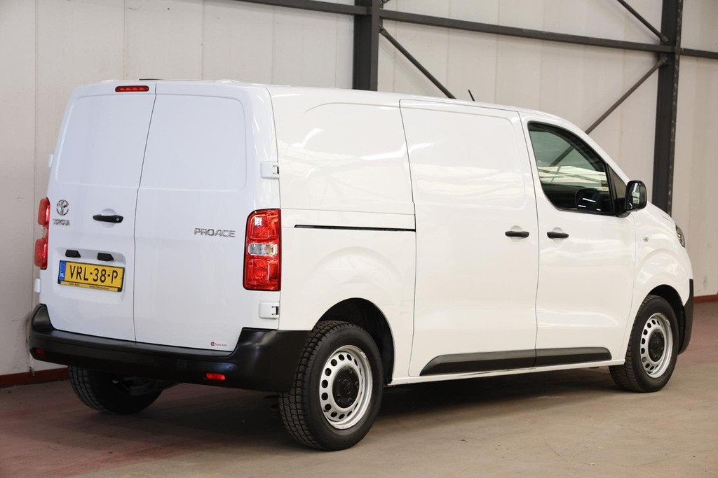 Toyota PROACE Worker 2.0 D-4D L2H1 LANG EURO 6, Voorwielaandrijving, Stof, Gebruikt, Euro 6