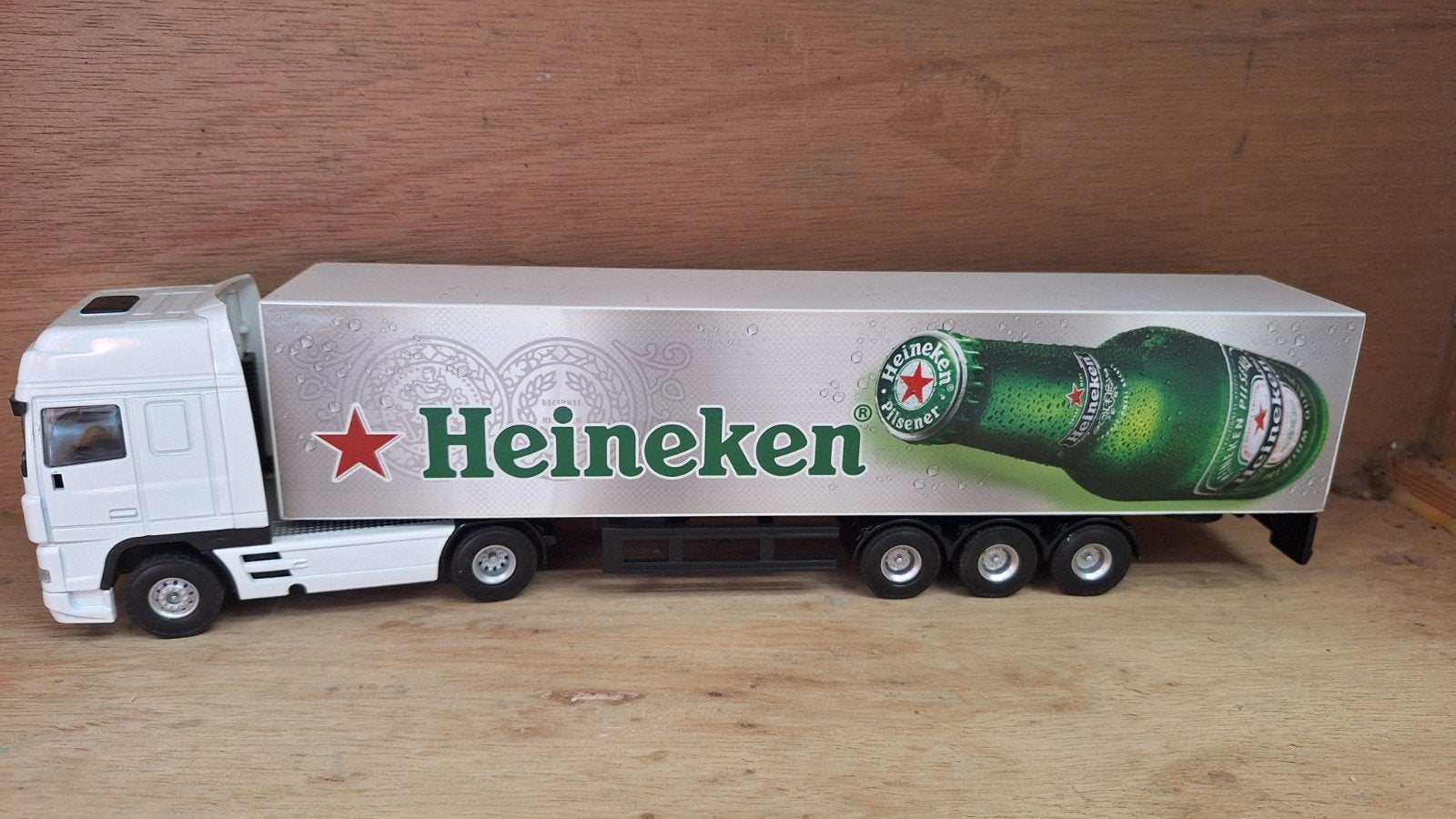 DAF XF Heineken, Hobby en Vrije tijd, Modelauto's | 1:50, Ophalen of Verzenden, Zo goed als nieuw, Bus of Vrachtwagen, Overige merken