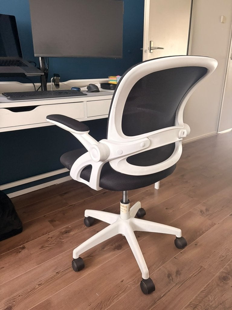 Office chair - white frame, black mesh, Ophalen, Zwart, Zo goed als nieuw, Bureaustoel