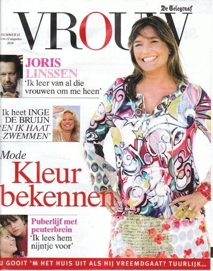 Vrouw 12-08-2010 [1824]  [BoOvTi], Ophalen of Verzenden, Zo goed als nieuw, Damesbladen