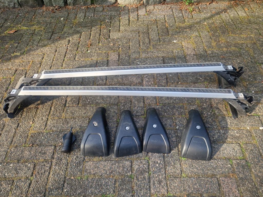 Volvo dakdragers met sleutel, Auto diversen, Dakdragers, Ophalen, Gebruikt