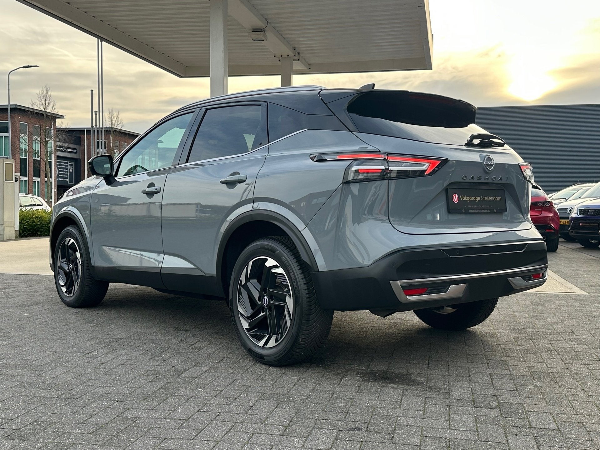 Nissan Qashqai 1.3 MHEV Xtronic N-Connecta|Panodak|Cold Pack, Auto's, Stof, Zwart, 4 cilinders, Bedrijf