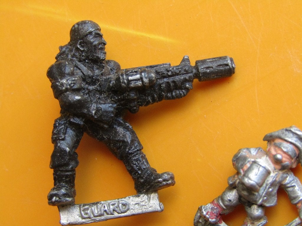 Catachan Jungle Fighter met Meltagun., Hobby en Vrije tijd, Met verf, Verzenden, Figuurtje(s), Warhammer 40000