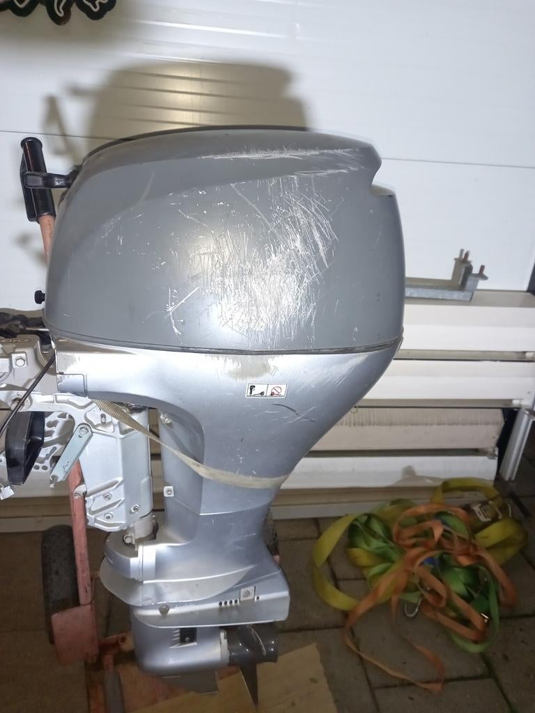 Opknapper honda 20 pk 4takt met val schade (zie foto's), Watersport en Boten, Buiten- en Binnenboordmotoren, Ophalen, 10 tot 30 pk
