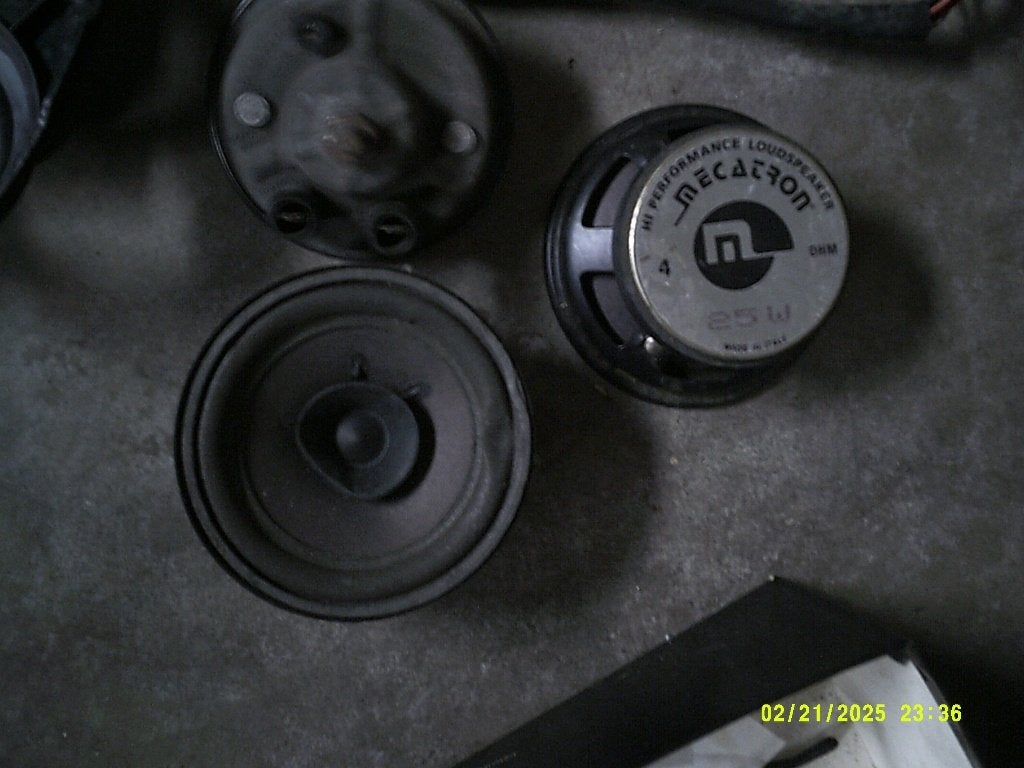 Speakers voor Golf 2 vooraan boven dashbord.Origineel van VW, Auto diversen, Ophalen of Verzenden