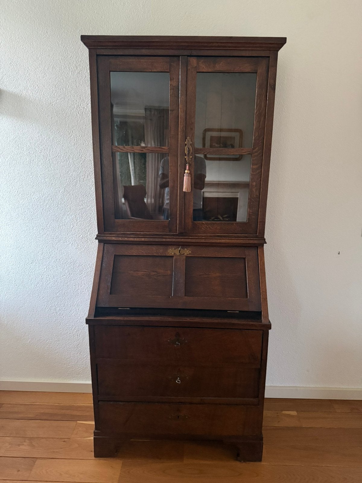 Antiek eiken  secretaire met vitrine kast, Ophalen