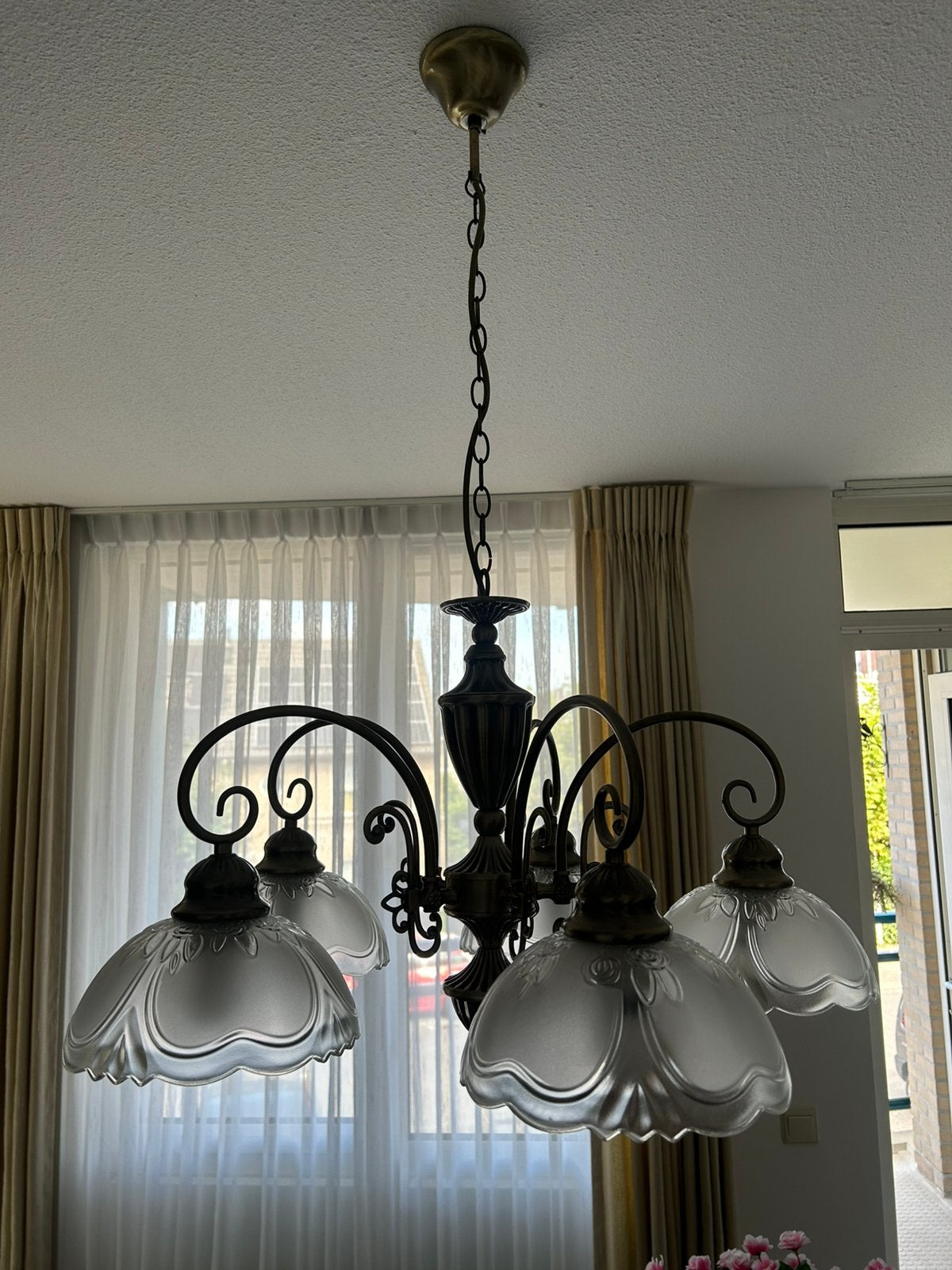 3 stuks hanglamp brons met glazen kapjes, Ophalen, Zo goed als nieuw, Glas, E27 (groot)