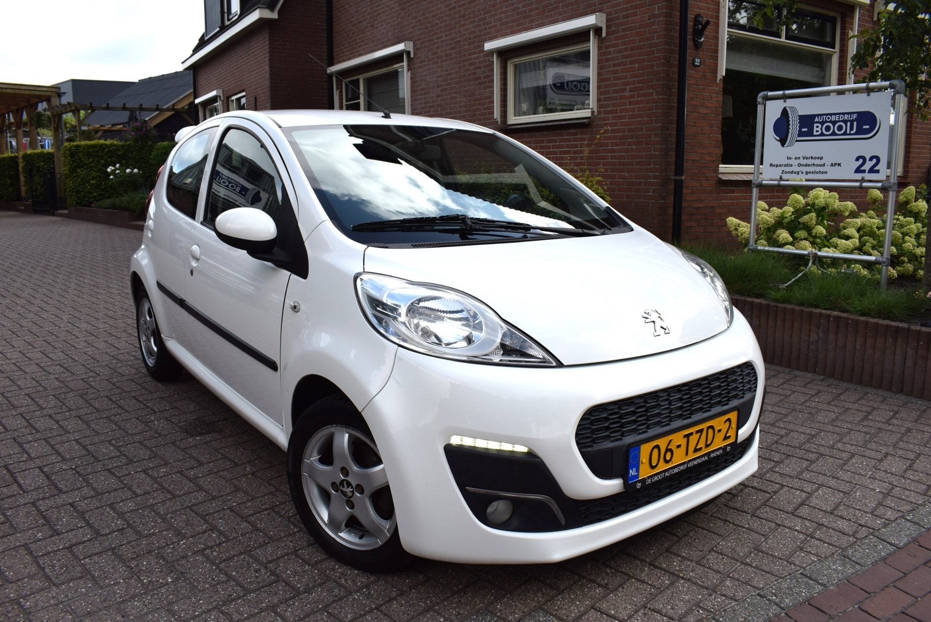 Peugeot 107 1.0 Active 5 DEURS/AIRCO/LMW 14 INCH/NL-AUTO MET, Voorwielaandrijving, Euro 5, Stof, Gebruikt