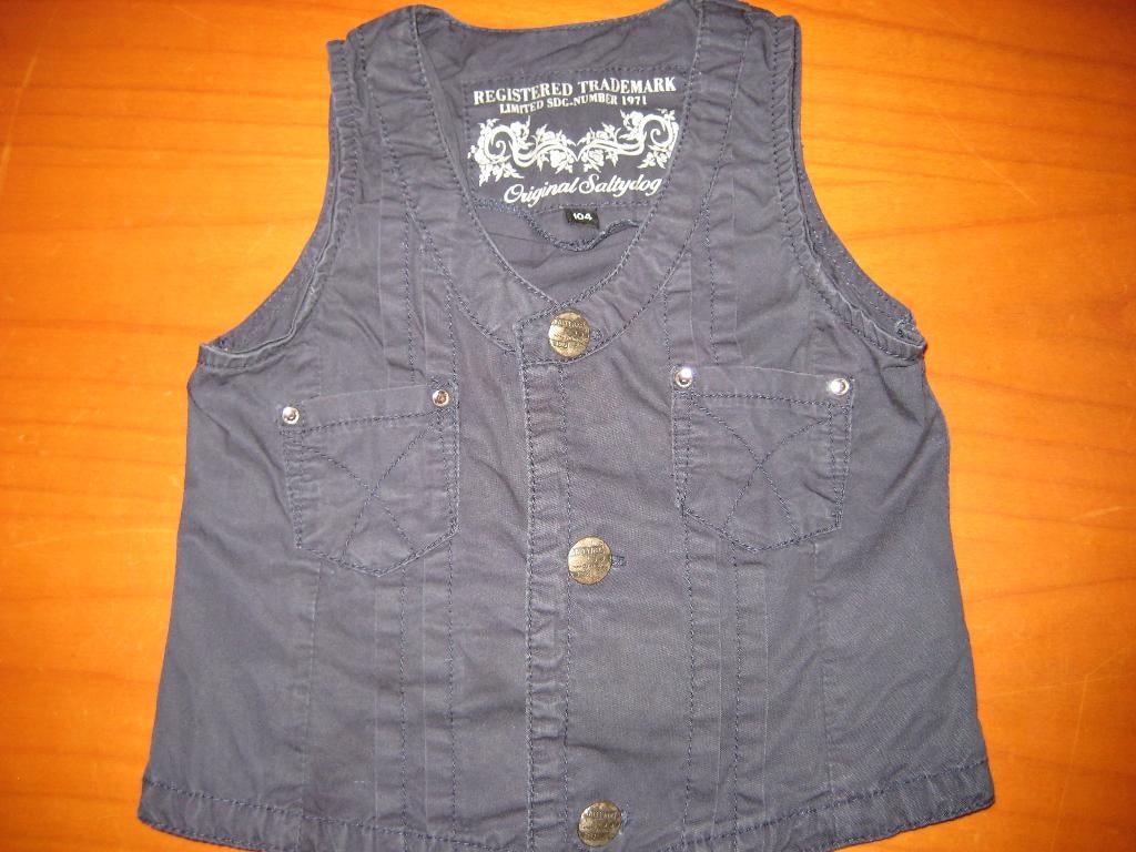 Zwarte vest, 104, Salty Dog, Ophalen of Verzenden, Zo goed als nieuw, Jongen, Trui of Vest