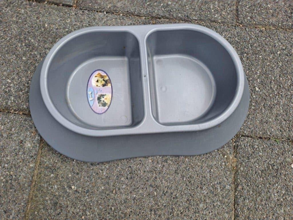 Voederbakje kat hond, Ophalen, Zo goed als nieuw