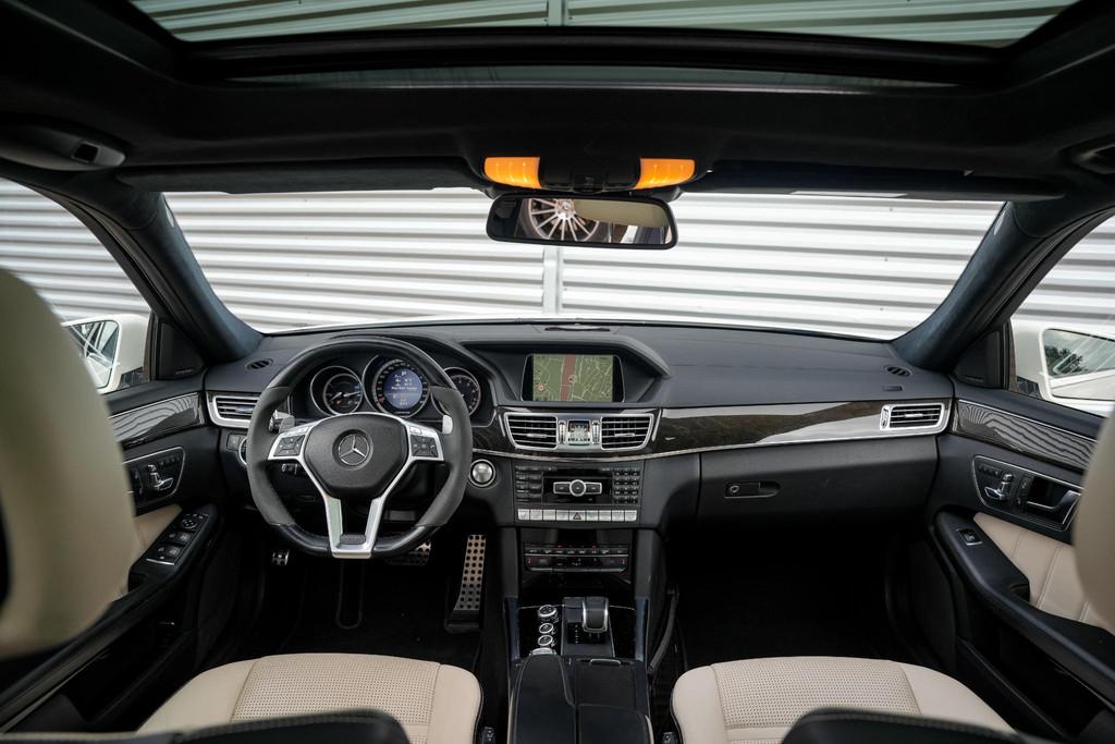 Mercedes-Benz E-klasse Estate AMG 63 S 4MATIC Panodak Harman, Auto's, Automaat, 5461 cc, Gebruikt, Wit