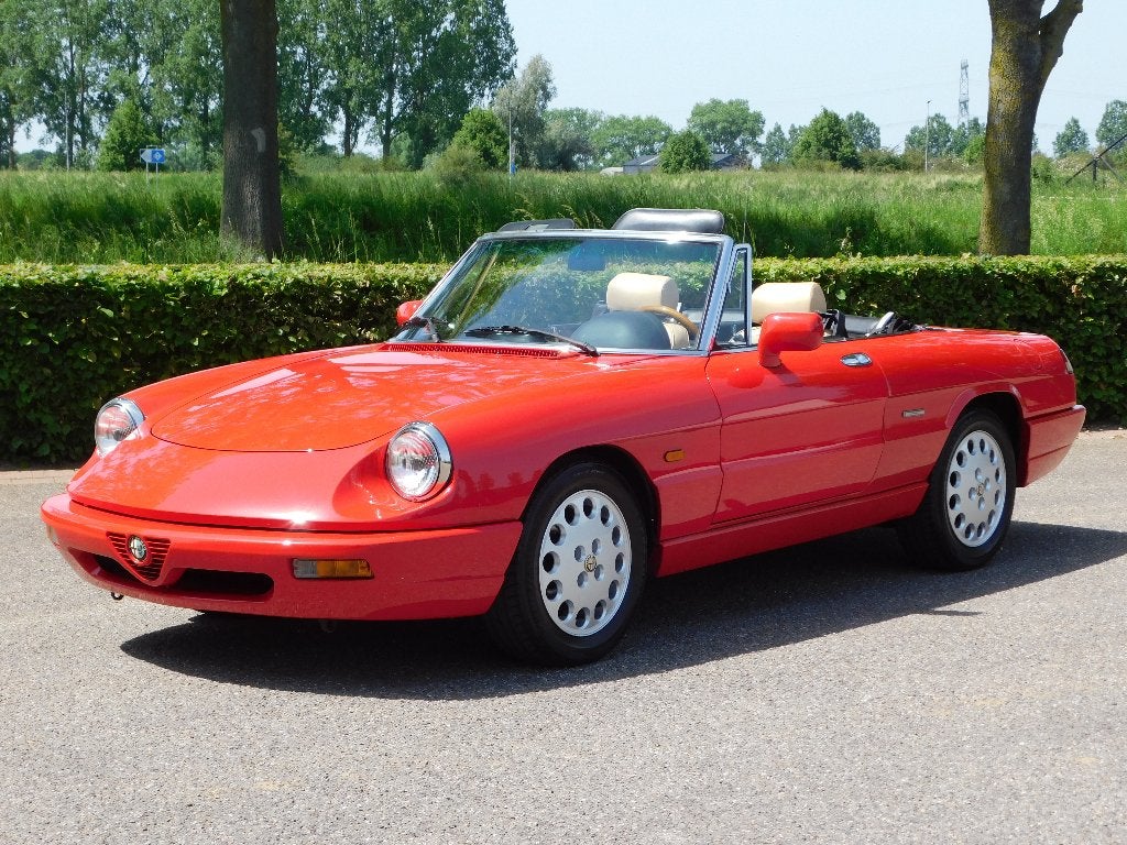 Alfa romeo Spider 1990 2.0, Voorwielaandrijving, 1963 cc, Beige, 4 cilinders