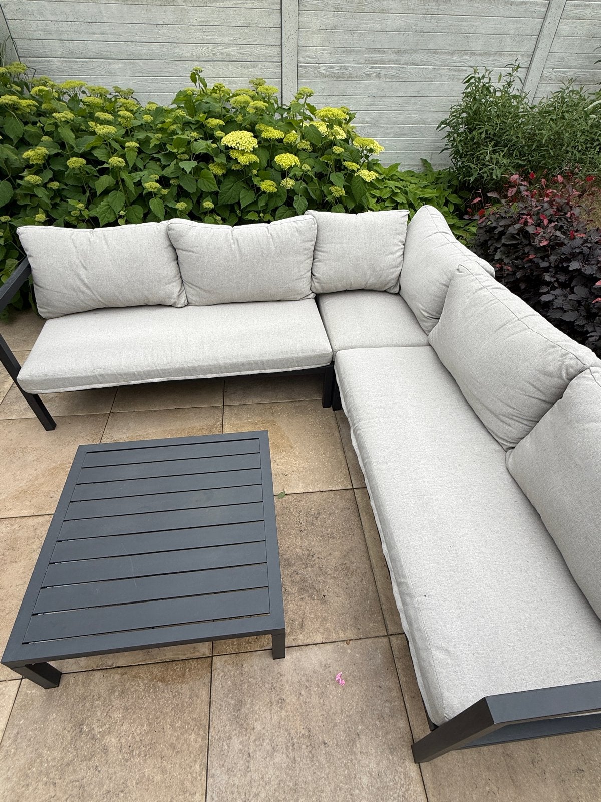 Loungeset Praxis Antraciet met Zwart Frame en Tafeltje, Ophalen, 4 zitplaatsen, Gebruikt, Aluminium