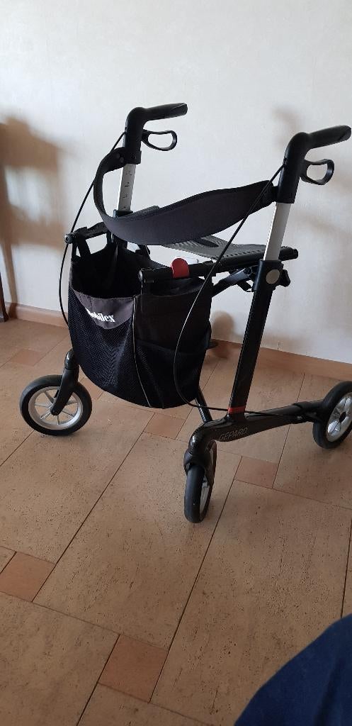 Ultra lichtgewicht Rollator. Gepard. Carbon., Ophalen, Opvouwbaar, Gebruikt