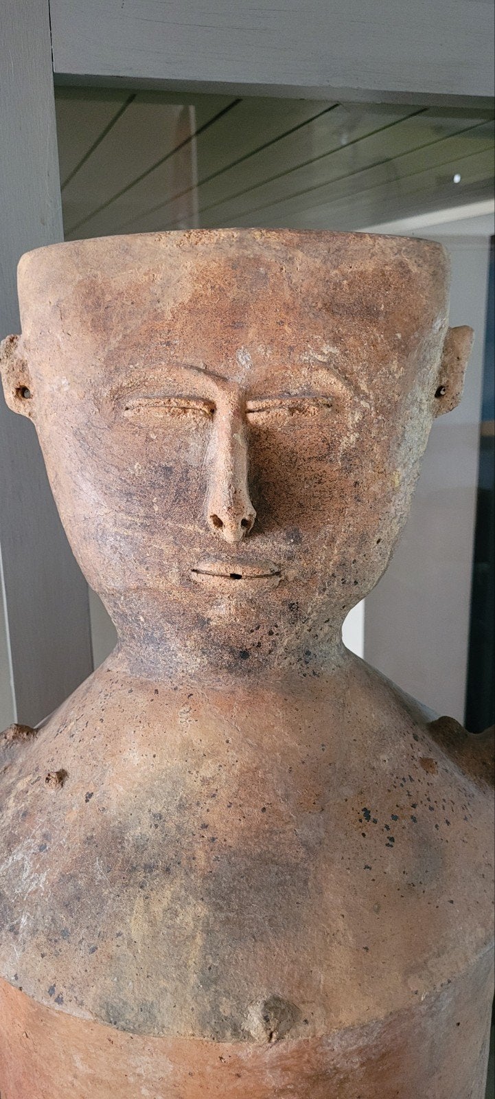 Topstuk Pre-Columbian Tamalameque urn 76cm, Steen/keramiek, Bruin, Handgemaakt, Overige herkomsten