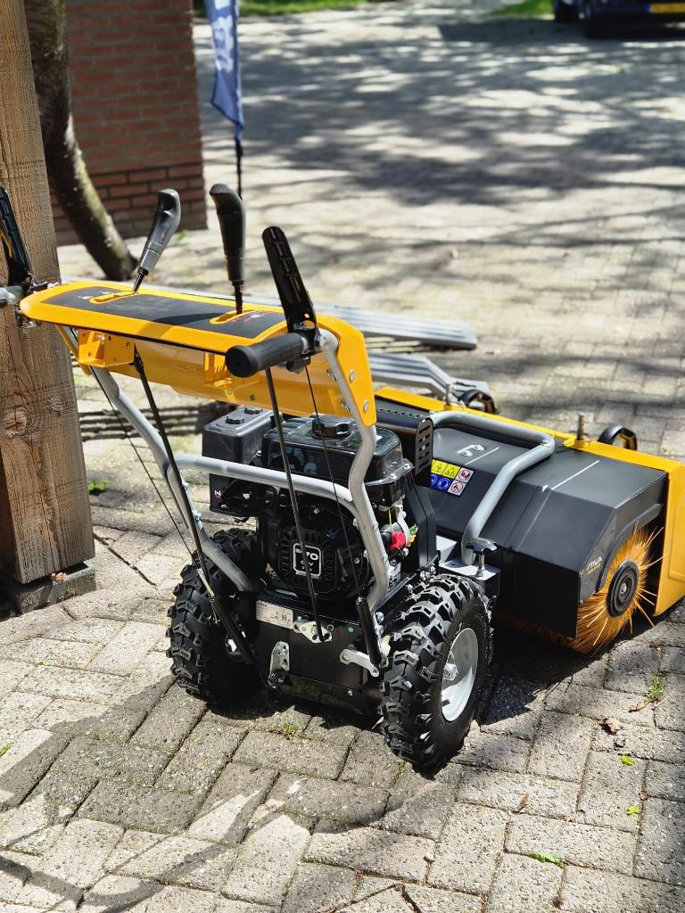 Stiga veegmachine (zo goed als nieuw!), Ophalen, Zo goed als nieuw, Stiga