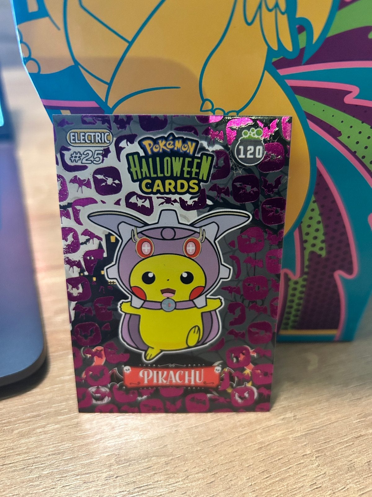 Pikachu #25/120, Ophalen of Verzenden, Zo goed als nieuw