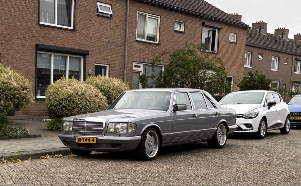 Mercedes-Benz W126 380 SEL V8 AUT 1981 (Zwitserse import), Achterwielaandrijving, 8 cilinders, 1650 kg, Leder