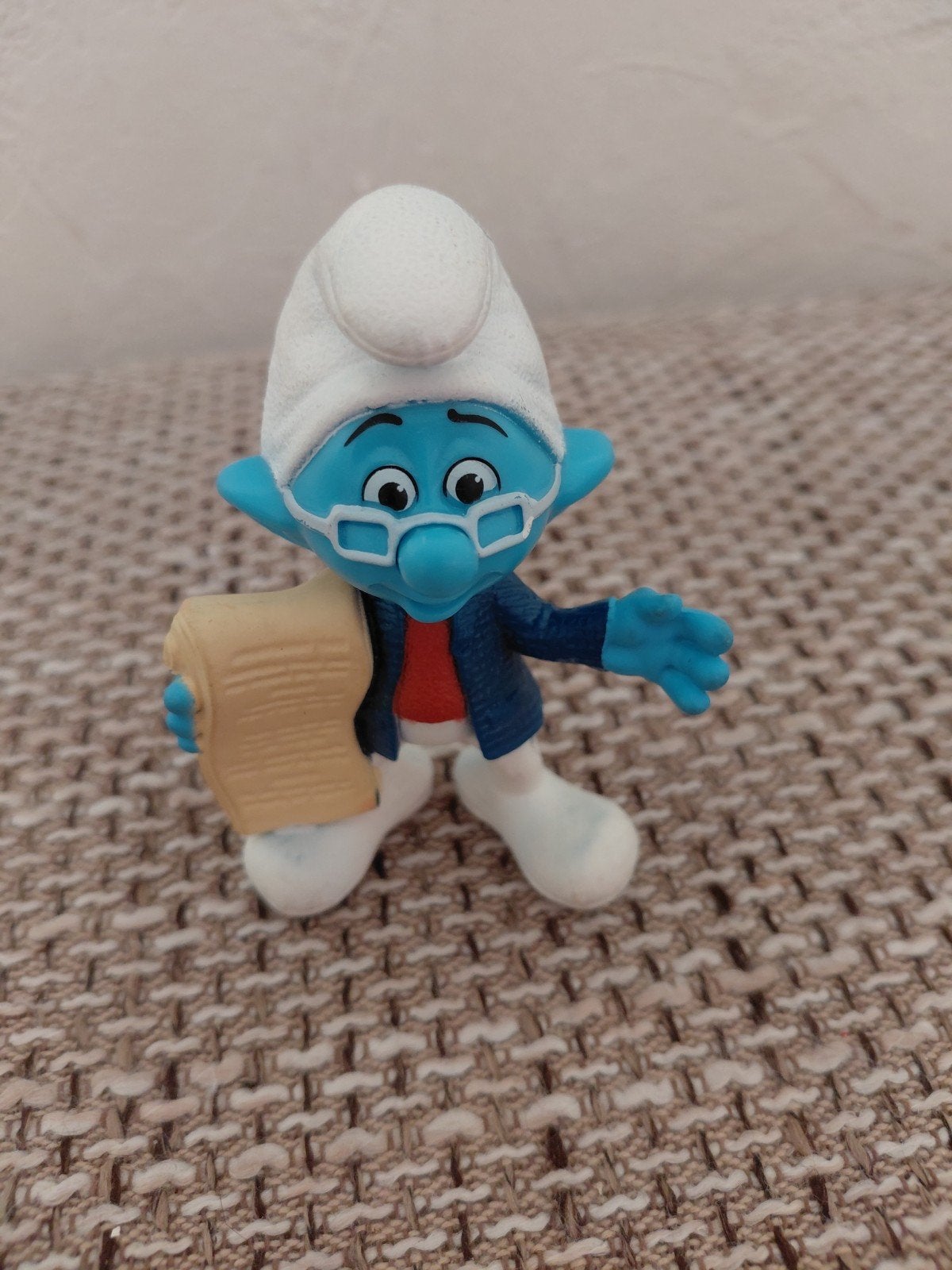 Brilsmurf met rol papier - Smurfen figuur, Ophalen of Verzenden, Gebruikt, Brilsmurf, Poppetje, Figuurtje of Knuffel