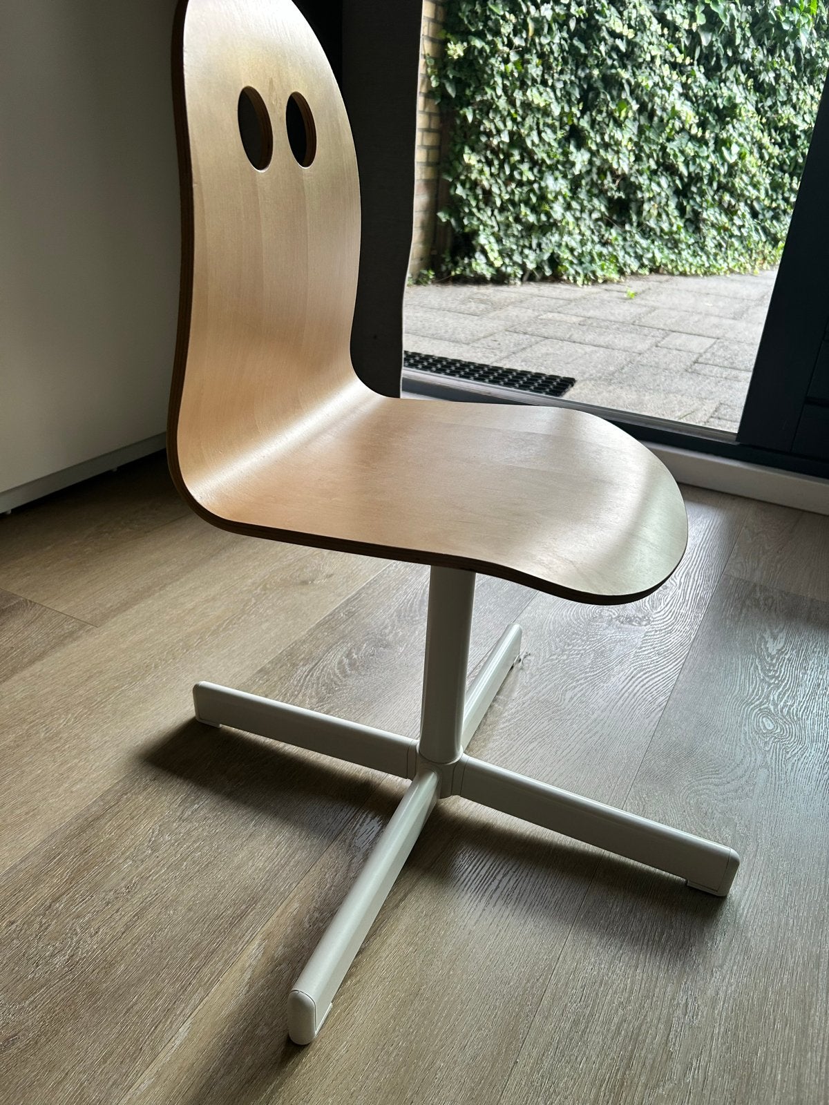 Ikea houten stoel kinder bureaustoel, Ophalen, Overige kleuren, Zo goed als nieuw, Eén