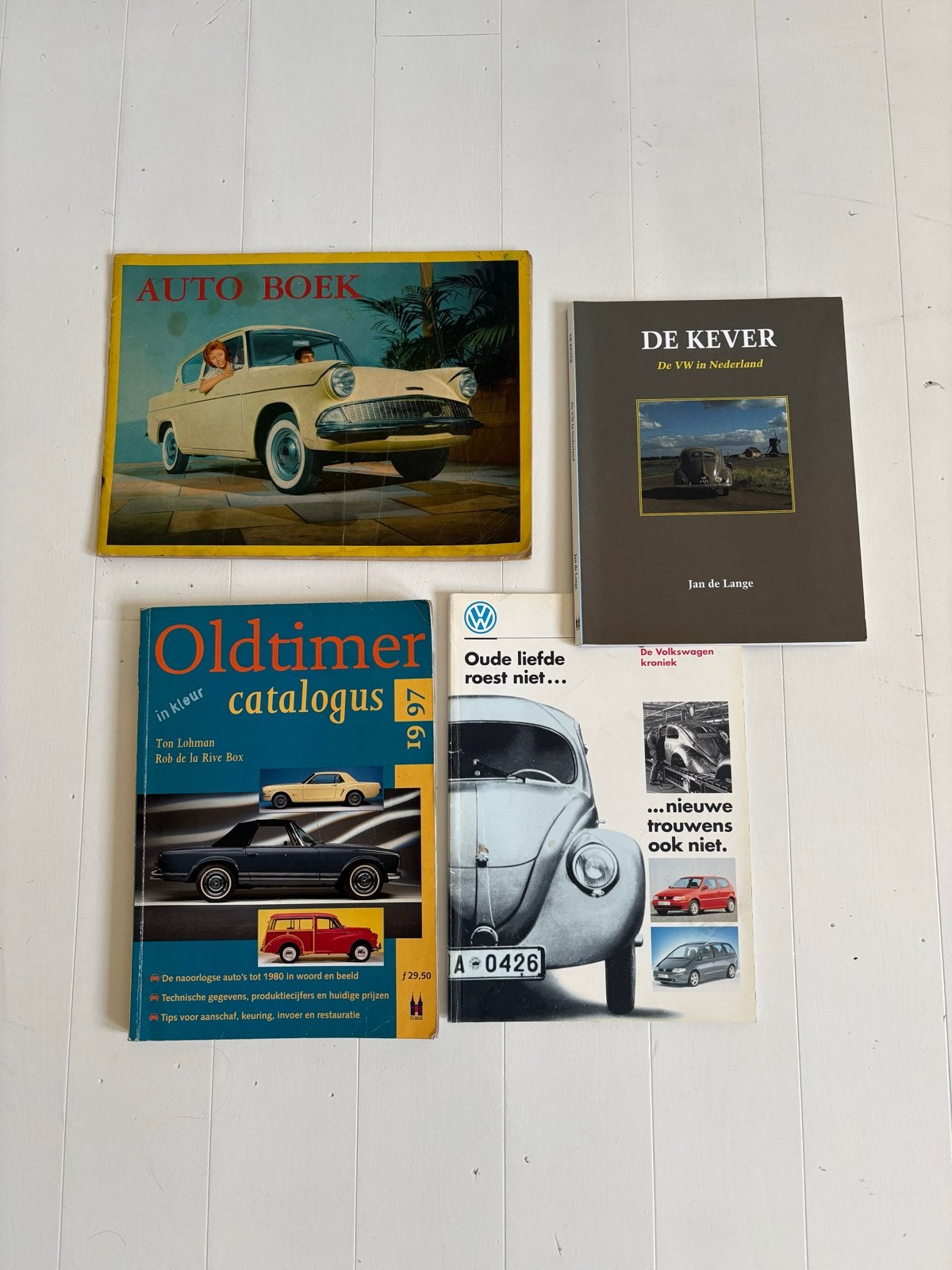 Set van 4 autobeken: Oldtimer catalogus, De Kever, Auto Boek, Ophalen of Verzenden, Gelezen, Volkswagen