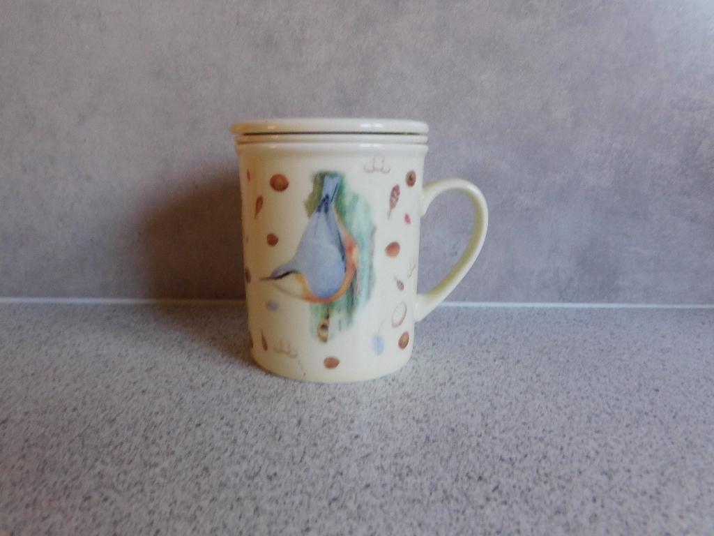 Mok 9x8 cm. Theezeef Deksel Boomklever Vivara, Ophalen of Verzenden, Zo goed als nieuw, Overige stijlen, Kop(pen) en/of Schotel(s)