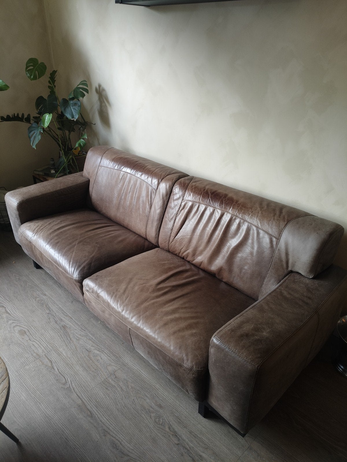 Comfortabele bruine leren bank - 3-zits, Huis en Inrichting, Ophalen, Gebruikt, Modern klassiek, Driepersoons