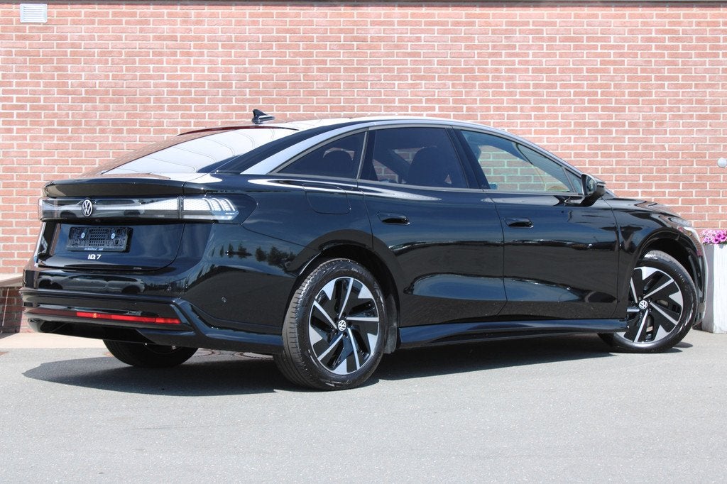 Volkswagen ID.7 Pro S Business 86 kWh 286PK |HUD|H&K|MEMORY-, Auto's, Volkswagen, Achterwielaandrijving, Gebruikt, Zwart, Zwart