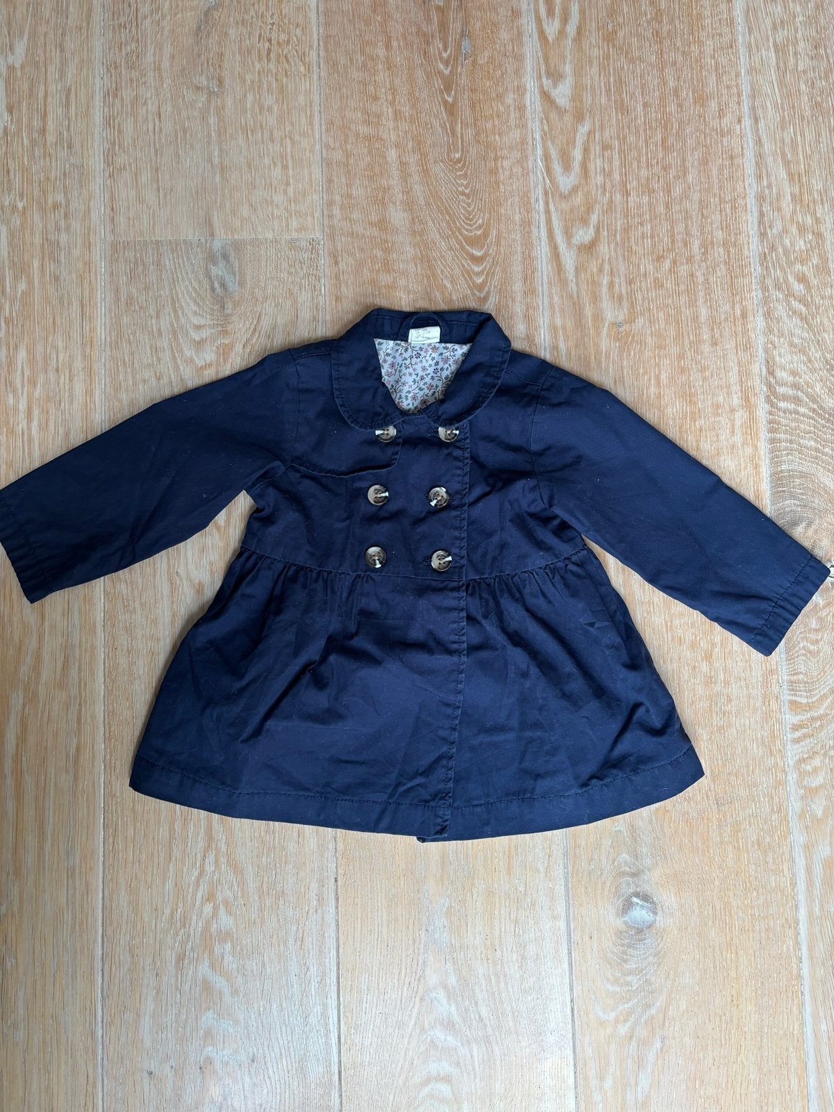 H&M Trenchcoat maat 80, Kinderen en Baby's, Ophalen, Zo goed als nieuw, Meisje, Jasje
