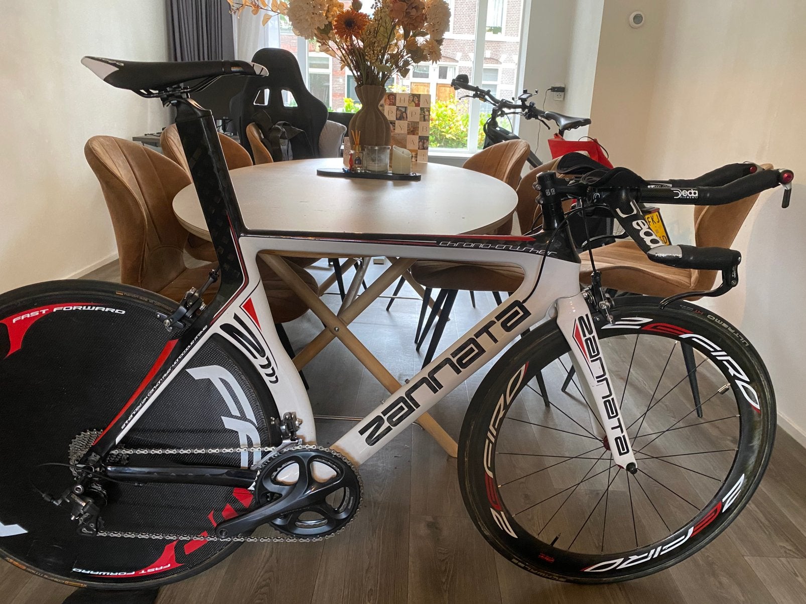 Zannata Z111 tijdrit / triathlonfiets full carbon dicht wiel, Fietsen en Brommers, Carbon, Heren, Zo goed als nieuw, 57 tot 61 cm