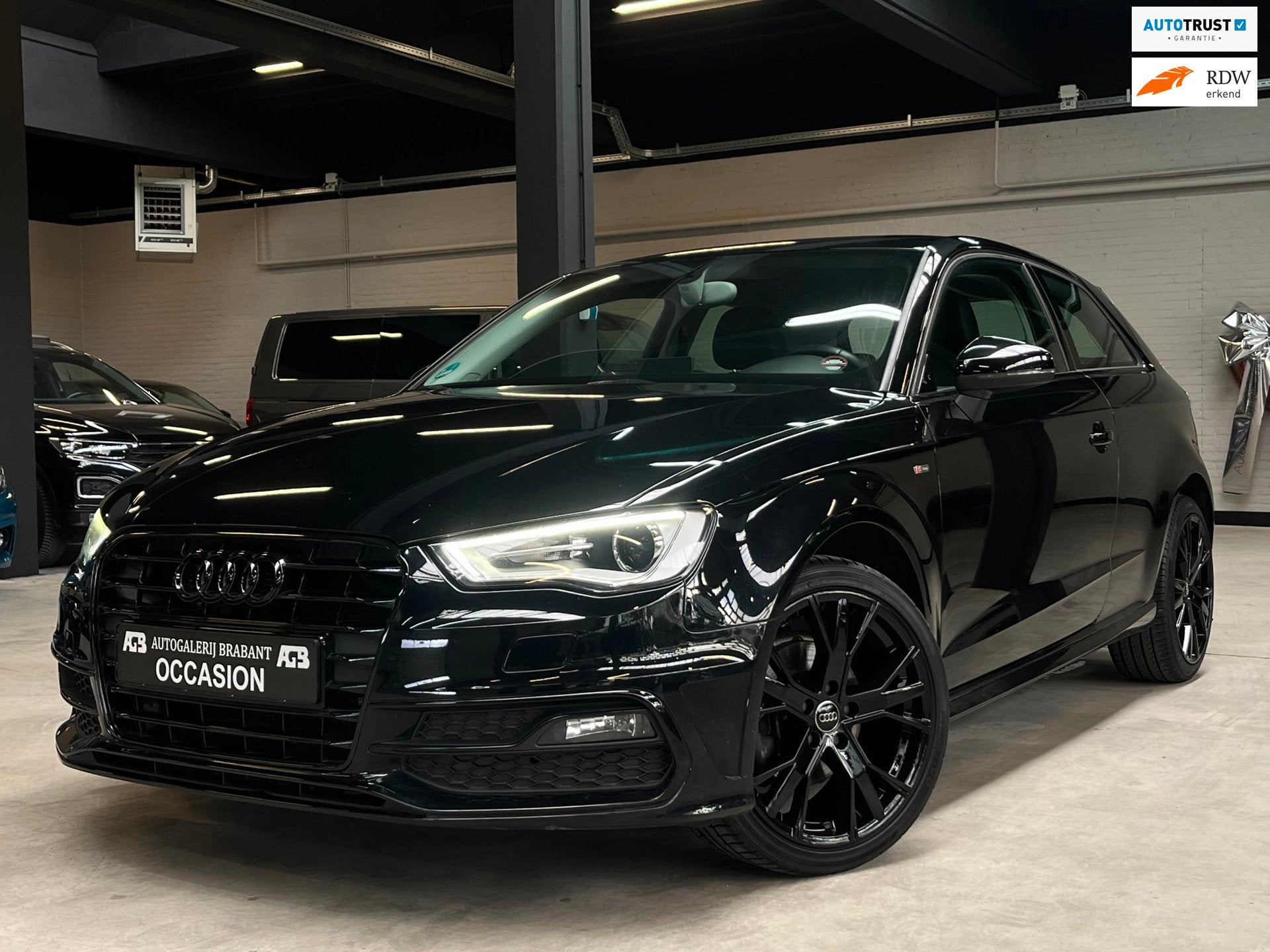 Audi A3 1.2 TFSI Ambiente XenonLED/Cruise/Stoelverw, Auto's, Audi, Voorwielaandrijving, Gebruikt, Zwart, 4 cilinders