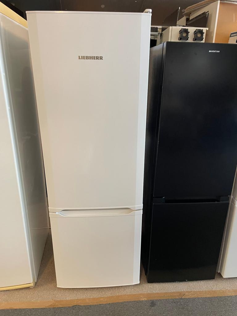 Te koop Koelkasten LIEBHERR INVENTUM en BOSCH  A++, Witgoed en Apparatuur, 150 tot 200 liter, 60 cm of meer, Met aparte vriezer
