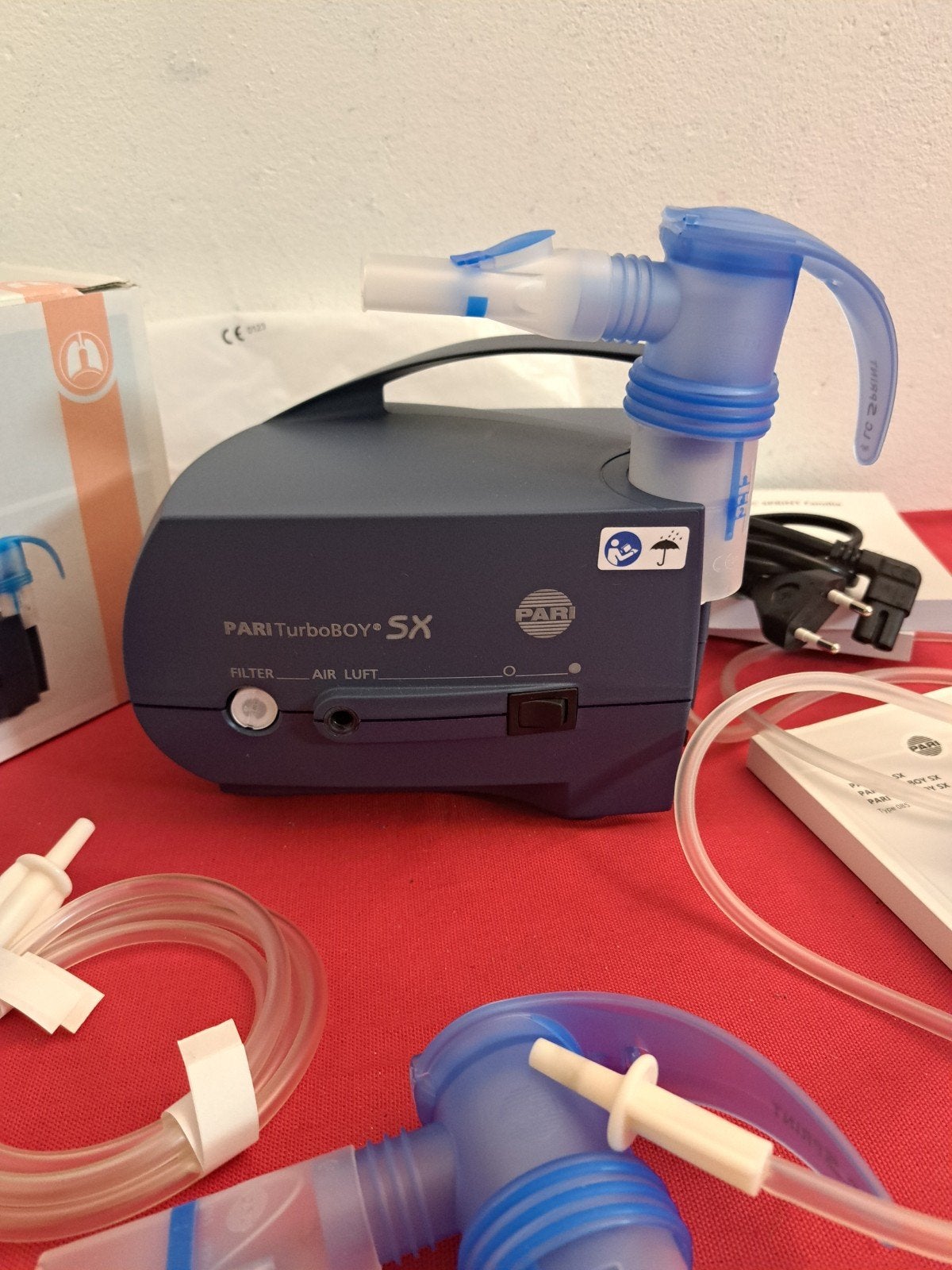 Pari TurboBoy SX medicijnvernevelaar
Voor ziekten aan de luc, Diversen, Verpleegmiddelen, Ophalen of Verzenden, Zo goed als nieuw