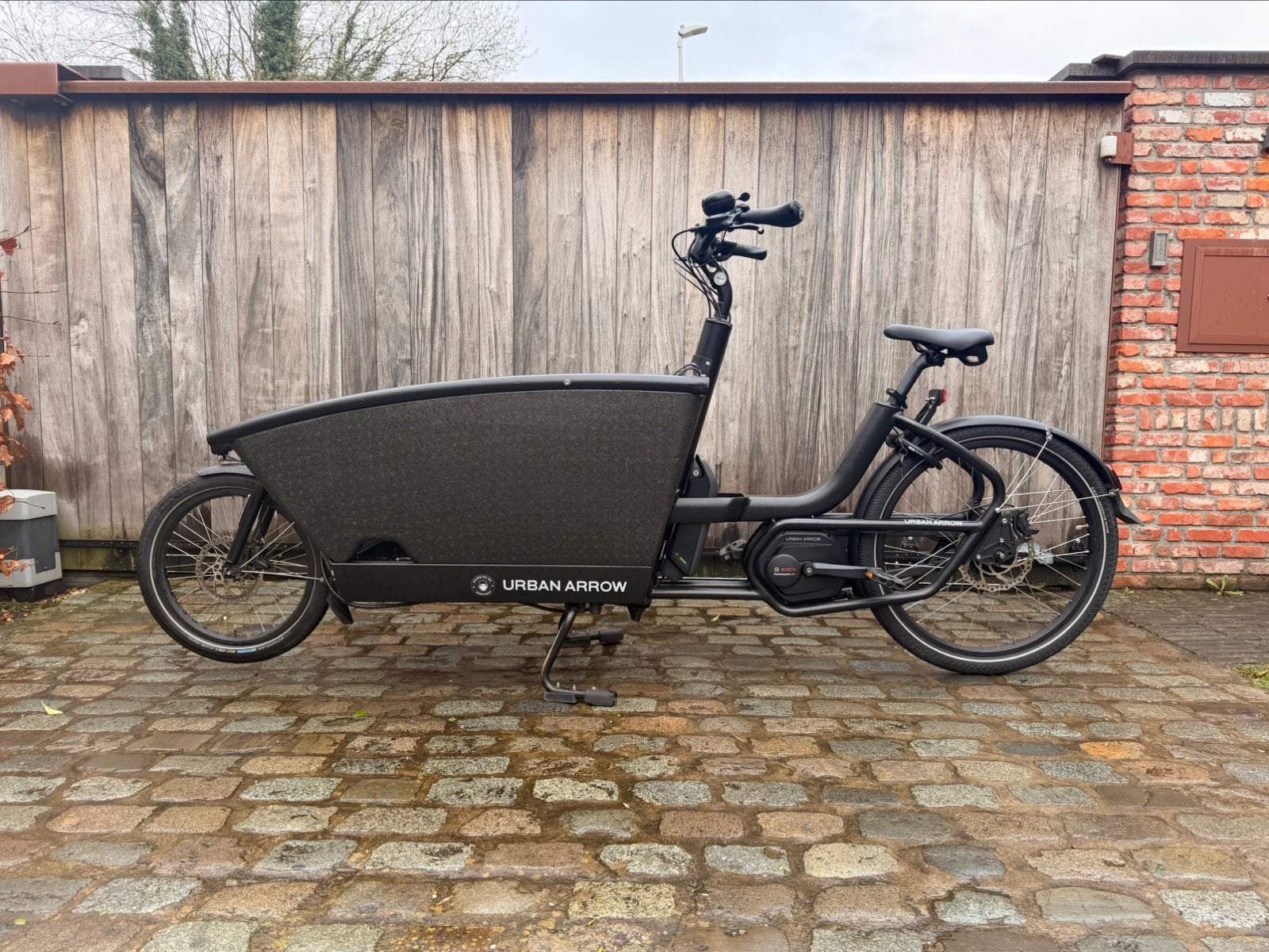 URBAN ARROW FAMILY BLACK, Ophalen, Zo goed als nieuw