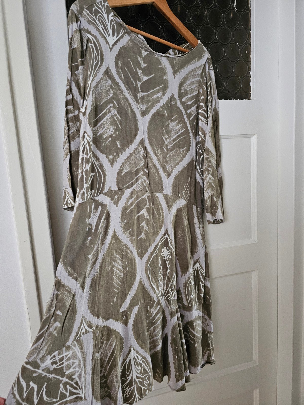 DIDI pretty different jurk maat M, groen/wit, 100% viscose, Kleding | Dames, DIDI pretty different, Zo goed als nieuw, Ophalen