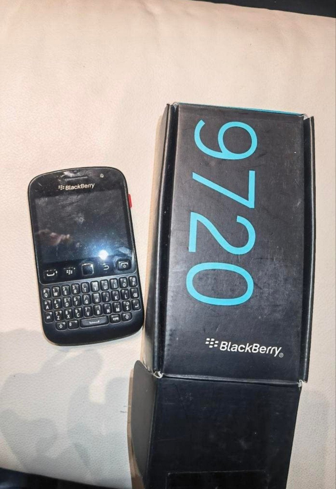 Nieuw blackberry curve 9320 black edition met alles in de do, Telecommunicatie, Ophalen of Verzenden, Nieuw