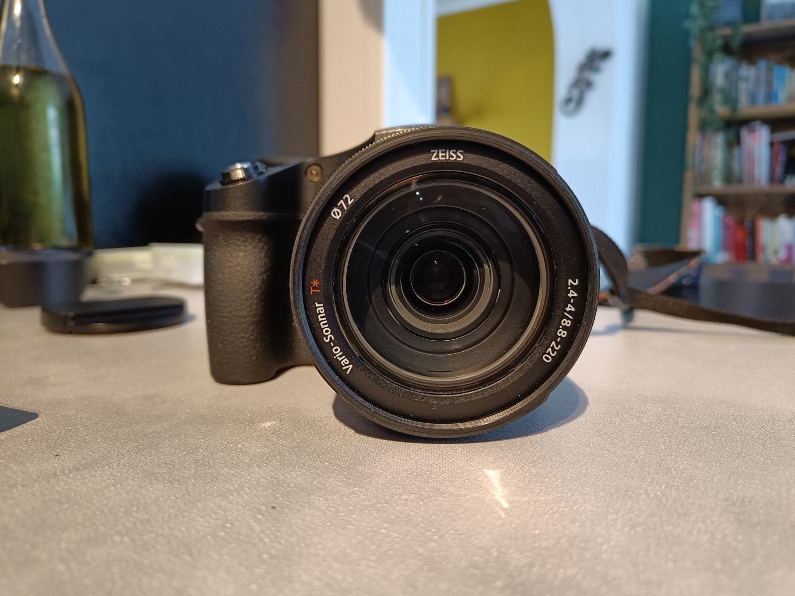Sony rx10 iv, Audio, Tv en Foto, Fotocamera's Digitaal, Lensdop, Ophalen of Verzenden, Zo goed als nieuw, Sony
