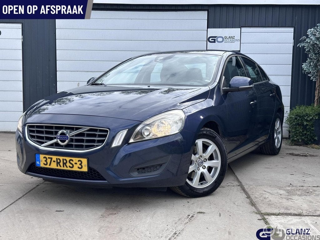 Volvo S60 1.6 T4 Kinetic, Auto's, Volvo, Gebruikt, S60, 1600 kg, Sedan