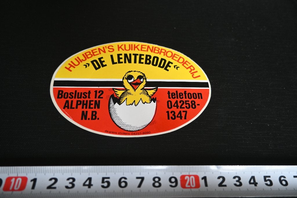 sticker Alphen (N.B.) Huijben's kuikenboerderij DE LENTEBODE, Ophalen, Zo goed als nieuw