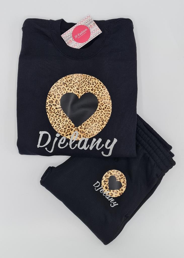 Joggingpakken met je eigen naam in maat 152, Kinderen en Baby's, Kinderkleding | Maat 152, Ophalen of Verzenden, Nieuw, Meisje
